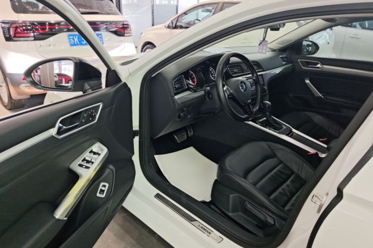 Used Volkswagen Lamando 2015 280TSI DSG Comfort Edition Driver Seat