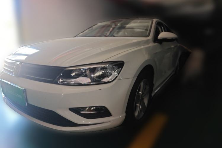 Used Volkswagen Lamando 2015 230TSI DSG Fashion Edition Guazi used car, China used car export, Used car for sale, Used  cars, Cheapest cars for sale