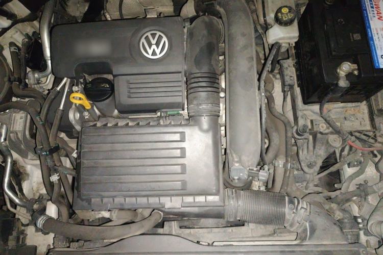 Used Volkswagen Lamando 2015 230TSI DSG Fashion Edition Engine Bay