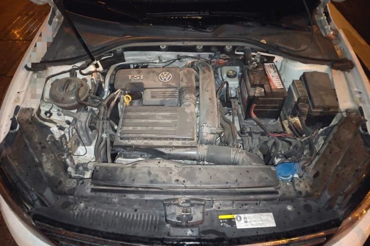 Used Volkswagen Lamando 2015 230TSI DSG Fashion Edition Engine Bay