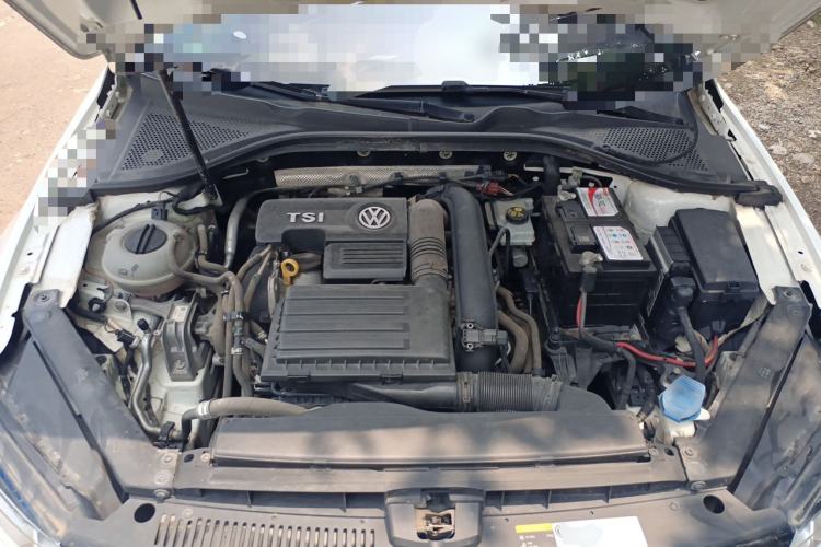 Used Volkswagen Lamando 2015 280TSI DSG Comfort Edition Engine Bay