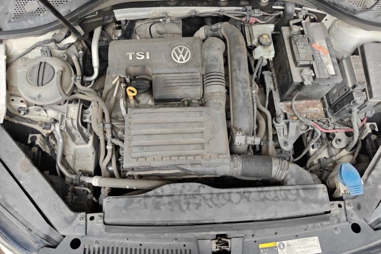 Used Volkswagen Lamando 2015 230TSI DSG Fashion Edition Engine Bay
