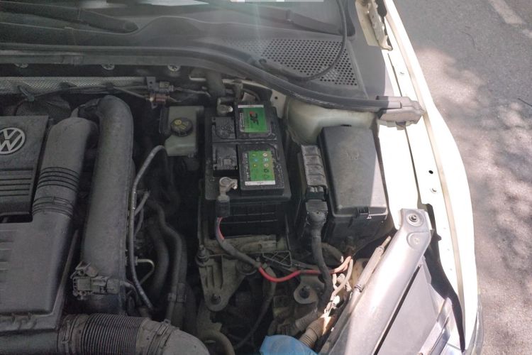 Used Volkswagen Lamando 2015 280TSI Manual Comfort Edition Engine Bay Left