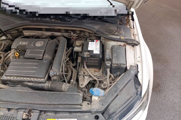 Used Volkswagen Lamando 2015 230TSI DSG Fashion Edition Engine Bay Left