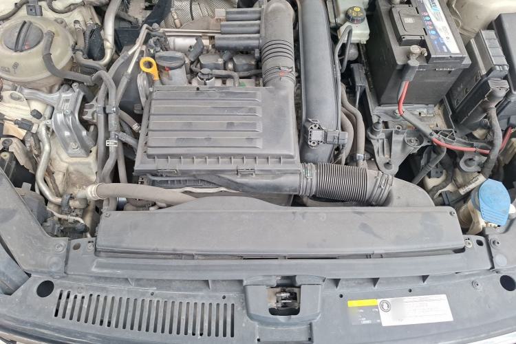 Used Volkswagen Lamando 2015 230TSI DSG Fashion Edition Engine Bay