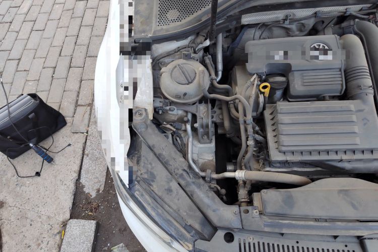 Used Volkswagen Lamando 2015 230TSI Manual Trend Edition Engine Bay Right