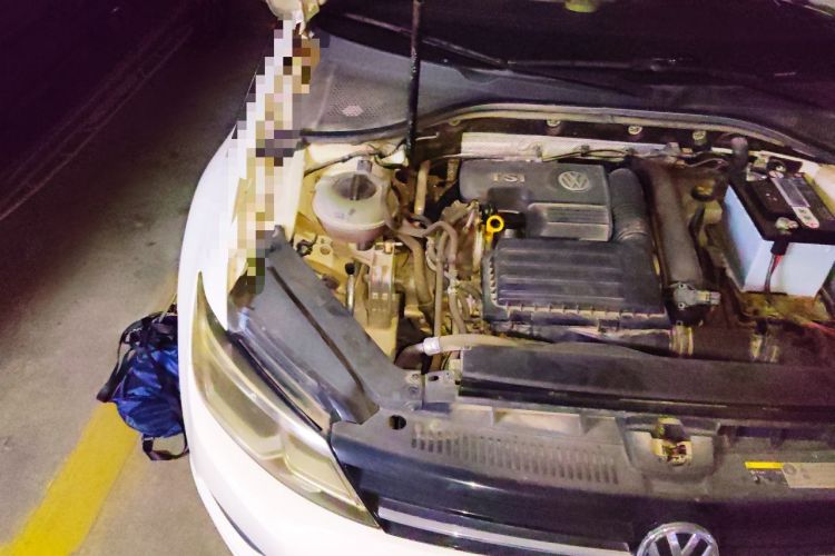 Used Volkswagen Lamando 2015 280TSI DSG Comfort Edition Engine Bay Right