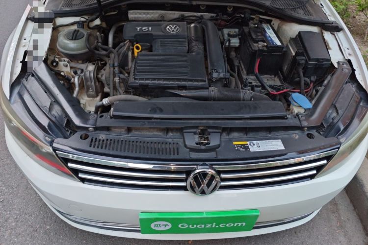 Used Volkswagen Lamando 2015 280TSI DSG Comfort Edition Engine Bay