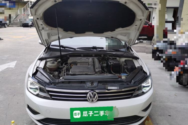 Used Volkswagen Lamando 2015 280TSI DSG Comfort Edition Engine Bay