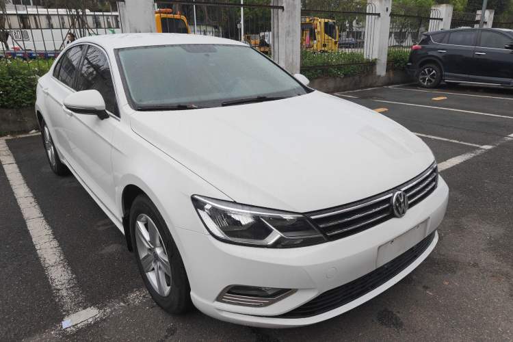 Used Volkswagen Lamando 2015 230TSI DSG Fashion Edition Exterior 1
