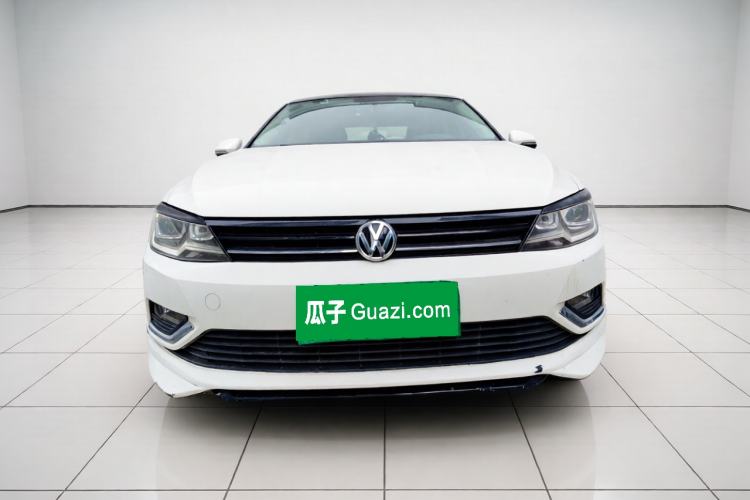 Used Volkswagen Lamando 2015 230TSI DSG Fashion Edition Exterior 1
