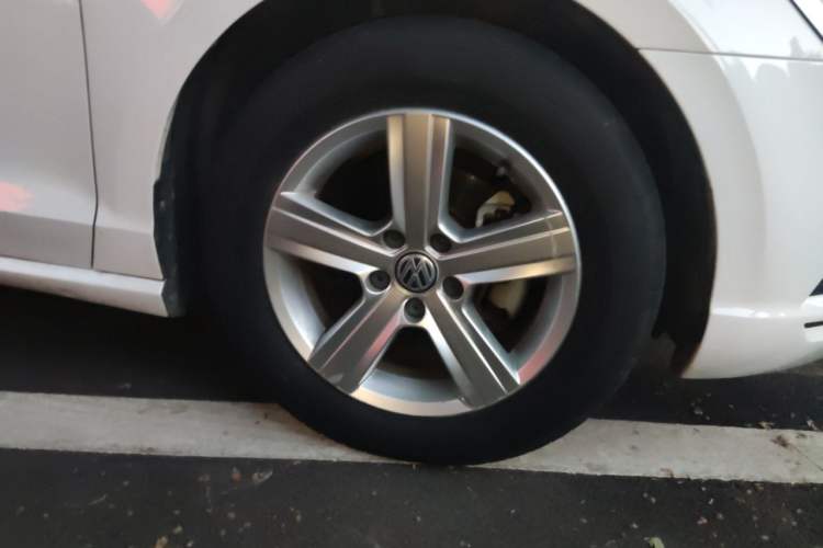 Used Volkswagen Lamando 2015 230TSI DSG Fashion Edition Exterior 1