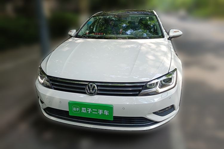 Used Volkswagen Lamando 2015 280TSI DSG Luxury Edition Exterior 1