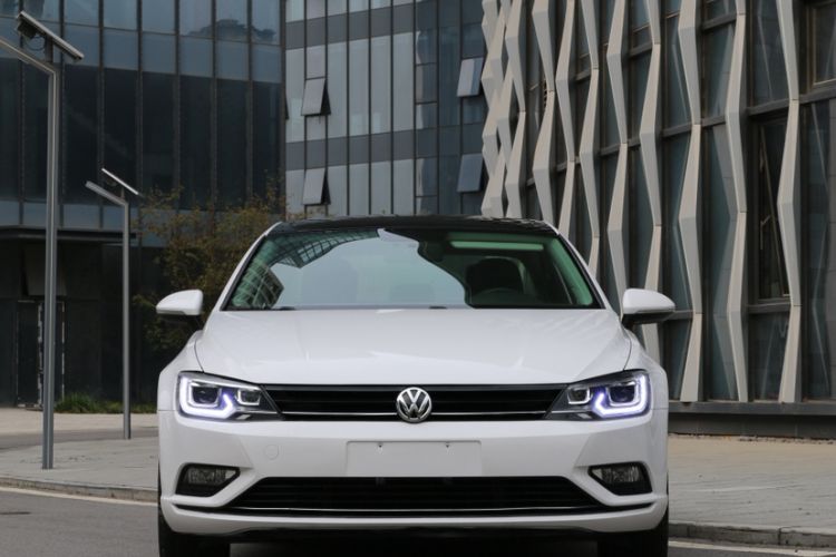 Used Volkswagen Lamando 2015 280TSI DSG Comfort Edition Exterior 1