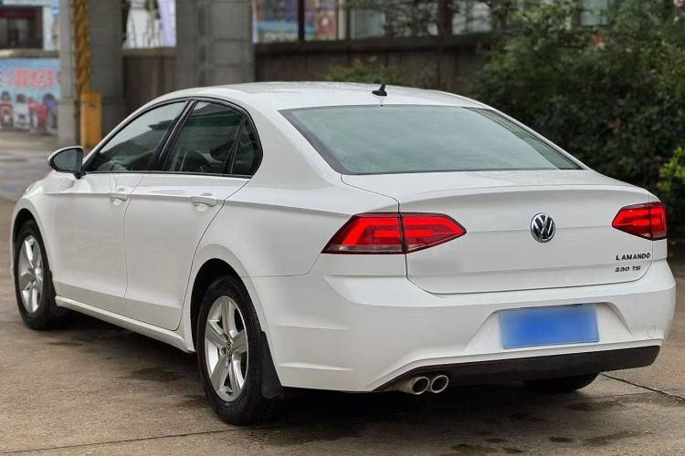 Used Volkswagen Lamando 2015 230TSI Manual Trend Edition Exterior 2
