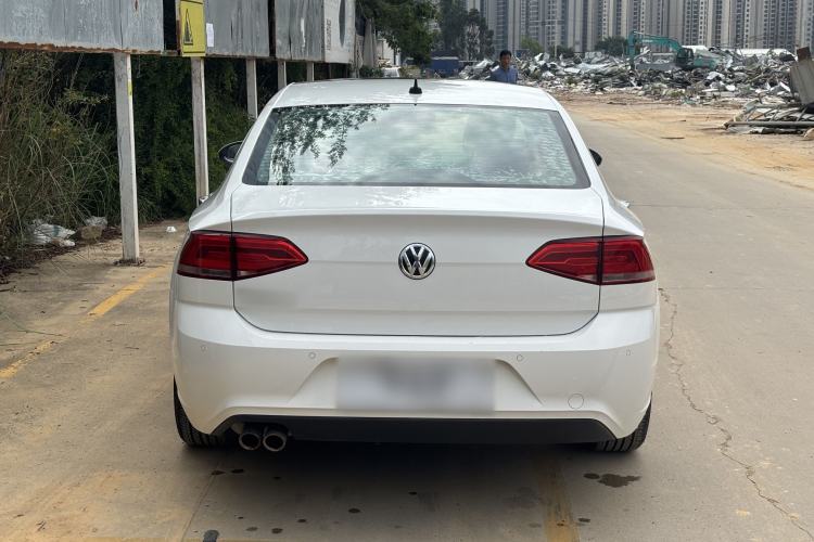 Used Volkswagen Lamando 2015 230TSI DSG Fashion Edition Exterior 2