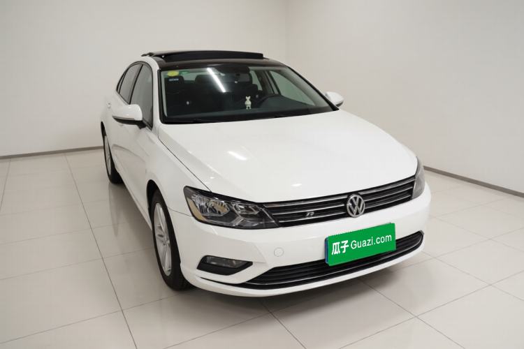 Used Volkswagen Lamando 2015 280TSI DSG Comfort Edition Exterior 2
