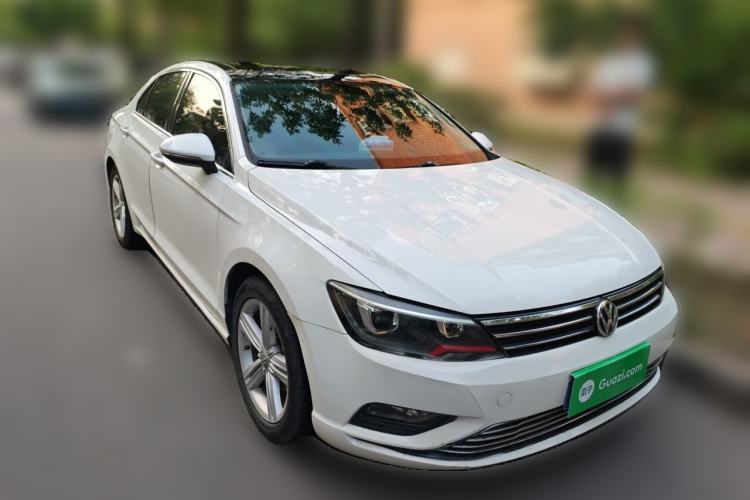 Used Volkswagen Lamando 2015 280TSI DSG Comfort Edition Exterior 2