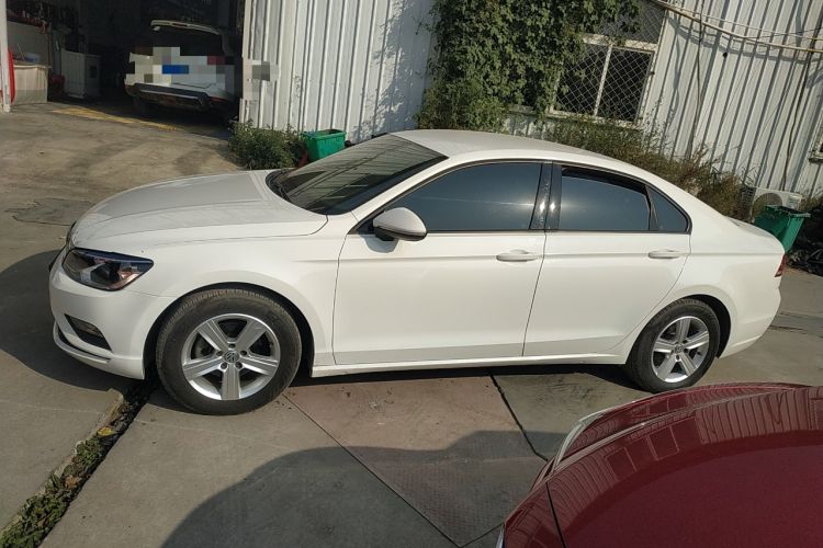 Used Volkswagen Lamando 2015 230TSI Manual Trend Edition Exterior 4
