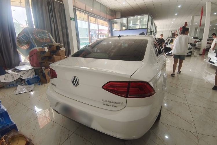 Used Volkswagen Lamando 2015 230TSI Manual Trend Edition Exterior 4