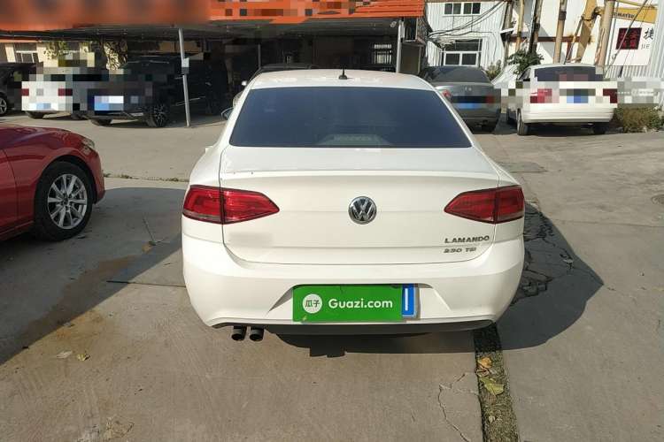 Used Volkswagen Lamando 2015 230TSI Manual Trend Edition Exterior 5