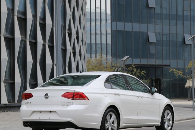Used Volkswagen Lamando 2015 280TSI DSG Comfort Edition Exterior 5