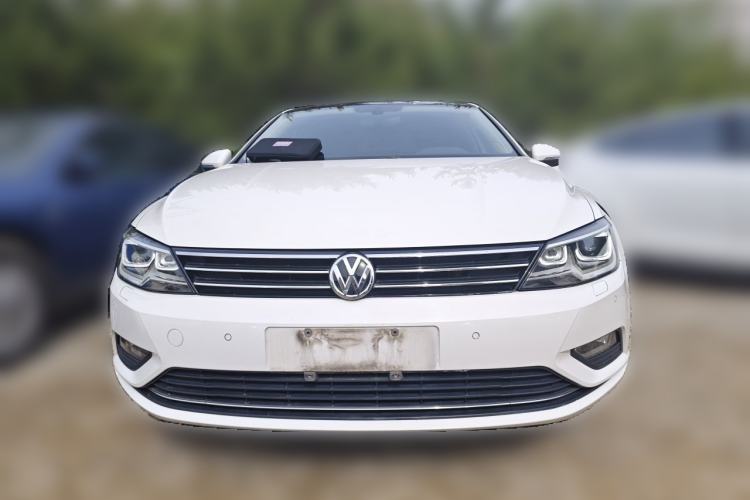 Used Volkswagen Lamando 2015 330TSI DSG Luxury Edition Front