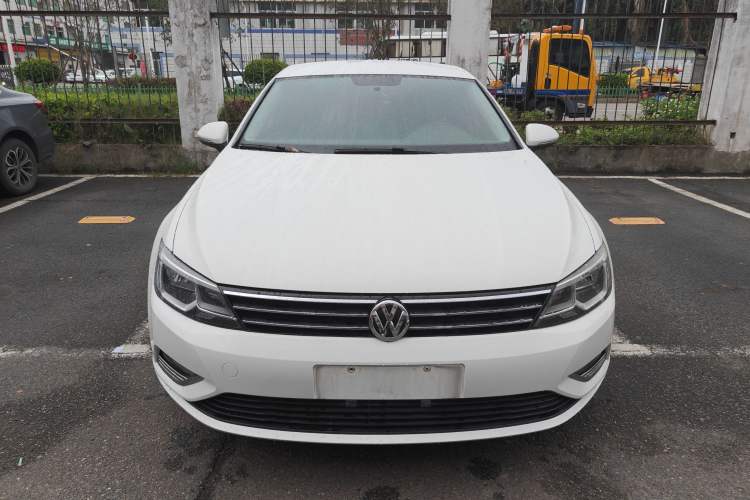 Used Volkswagen Lamando 2015 230TSI DSG Fashion Edition Front