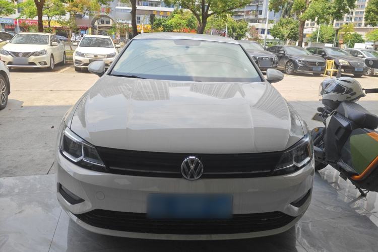 Used Volkswagen Lamando 2015 230TSI DSG Fashion Edition Front