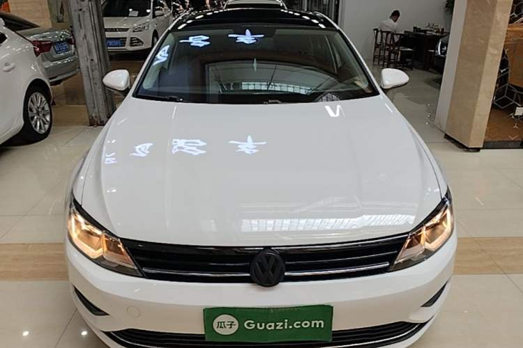 Used Volkswagen Lamando 2015 280TSI DSG Comfort Edition Front