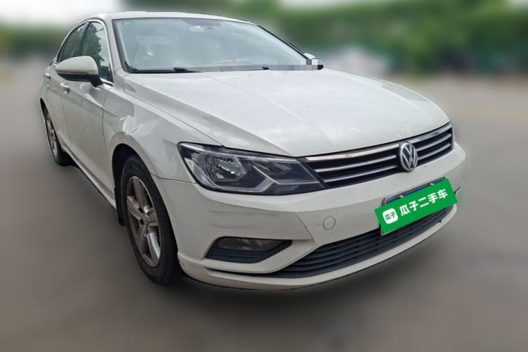 Used Volkswagen Lamando 2015 230TSI DSG Fashion Edition Front Right 45 Deg