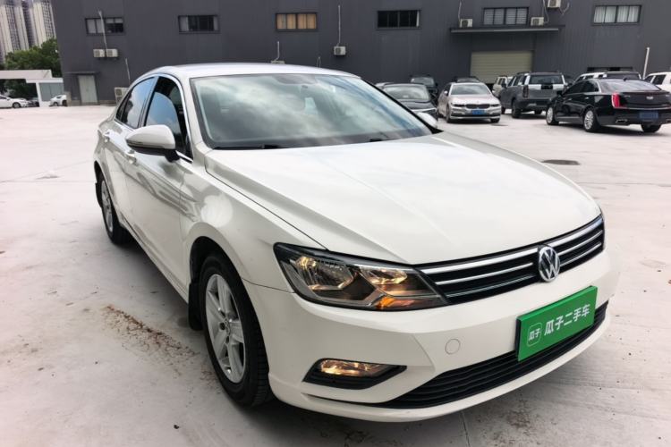 Used Volkswagen Lamando 2015 230TSI DSG Fashion Edition Front Right 45 Deg