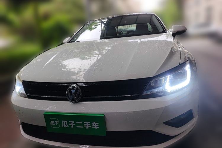 Used Volkswagen Lamando 2015 230TSI DSG Fashion Edition Front