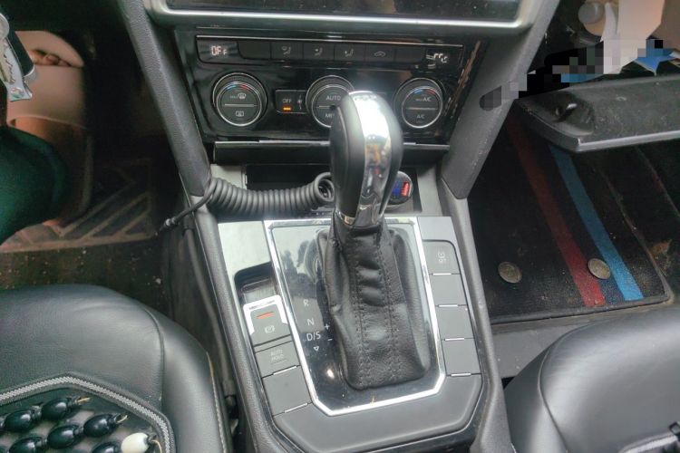 Used Volkswagen Lamando 2015 280TSI DSG Comfort Edition Gear Lever