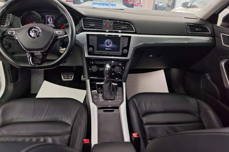 Used Volkswagen Lamando 2015 280TSI DSG Comfort Edition Gear Lever