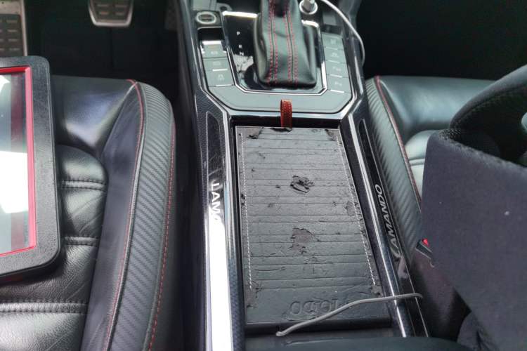 Used Volkswagen Lamando 2015 230TSI DSG Fashion Edition Gear Lever