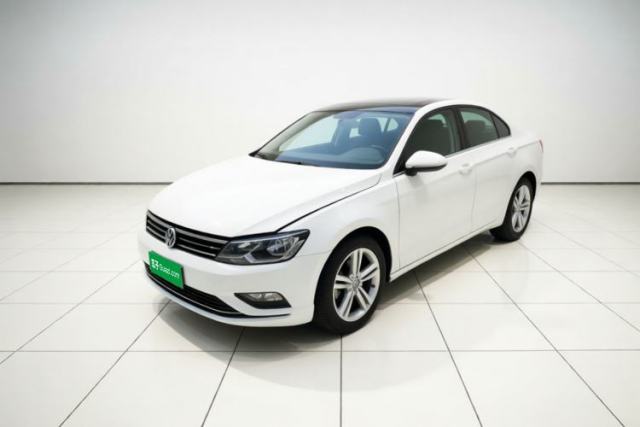 Ojetý Volkswagen Lamando 2015 280TSI DSG Comfort Edition