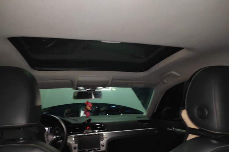 Used Volkswagen Lamando 2015 280TSI DSG Comfort Edition Headliner