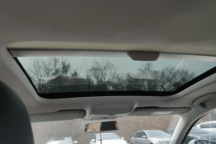 Used Volkswagen Lamando 2015 330TSI DSG Comfort Edition Headliner