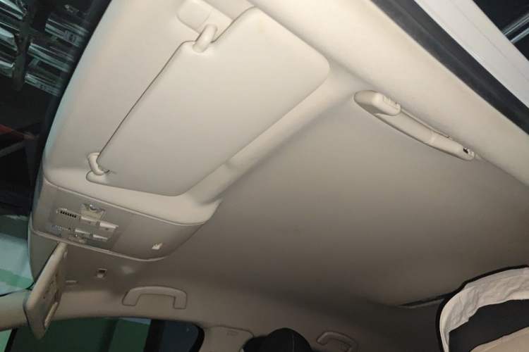 Used Volkswagen Lamando 2015 230TSI DSG Fashion Edition Headliner