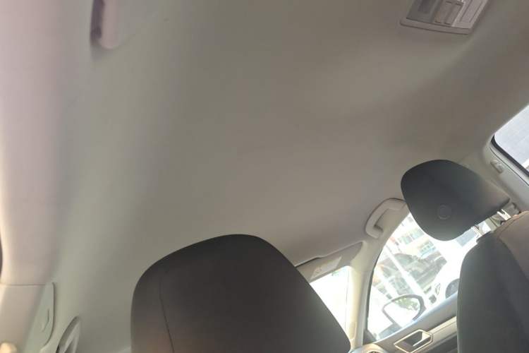 Used Volkswagen Lamando 2015 230TSI Manual Trend Edition Headliner