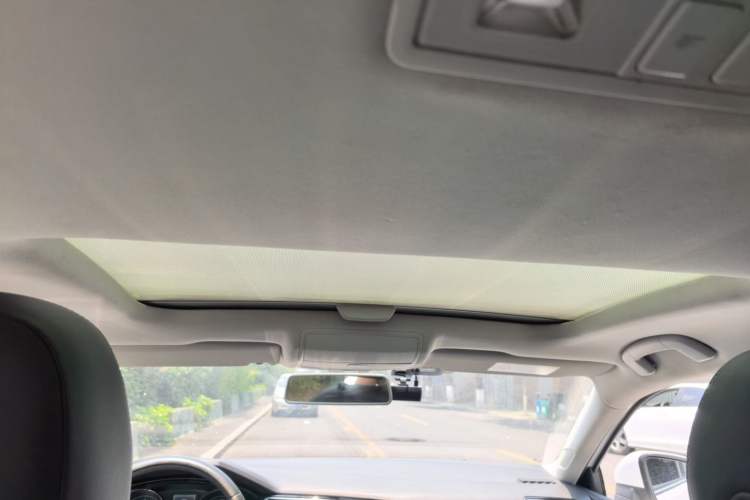 Used Volkswagen Lamando 2015 280TSI DSG Comfort Edition Headliner