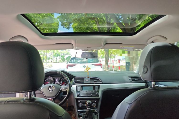 Used Volkswagen Lamando 2015 280TSI Manual Comfort Edition Headliner