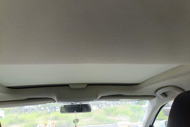 Used Volkswagen Lamando 2015 230TSI DSG Fashion Edition Headliner