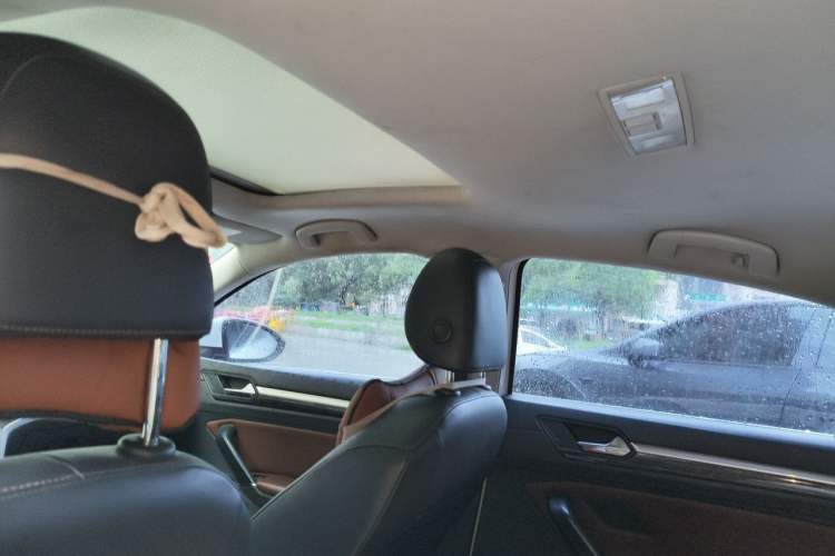 Used Volkswagen Lamando 2015 280TSI DSG Comfort Edition Headliner