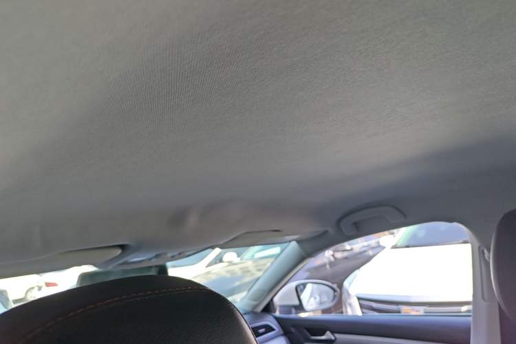 Used Volkswagen Lamando 2015 230TSI DSG Fashion Edition Headliner