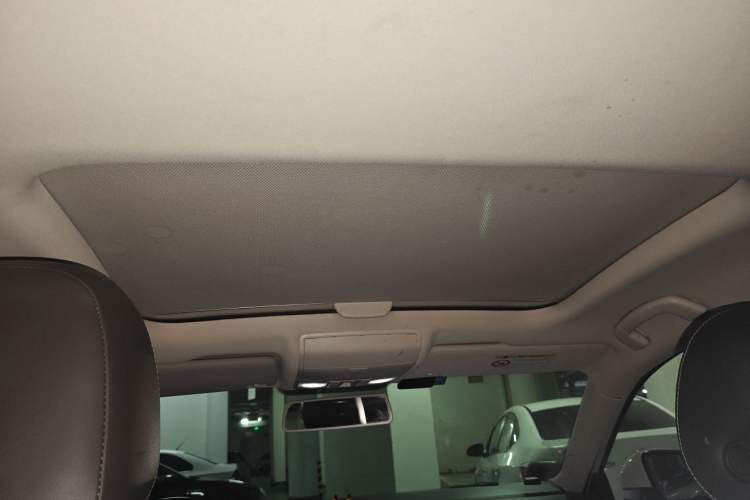 Used Volkswagen Lamando 2015 280TSI DSG Comfort Edition Headliner