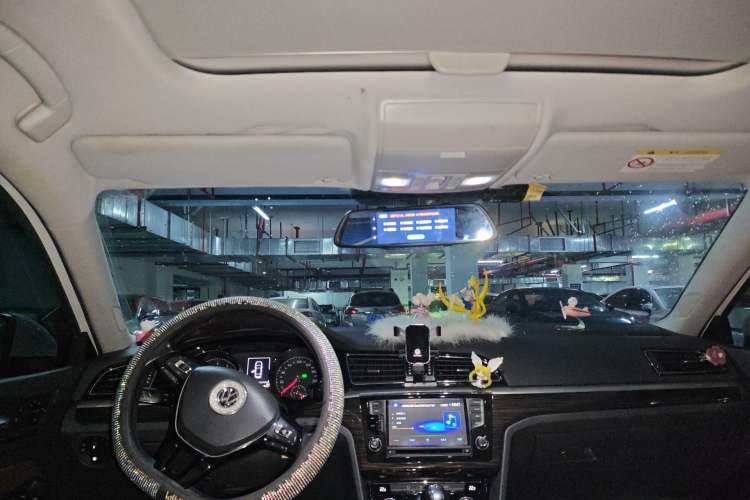 Used Volkswagen Lamando 2015 280TSI DSG Comfort Edition Headliner