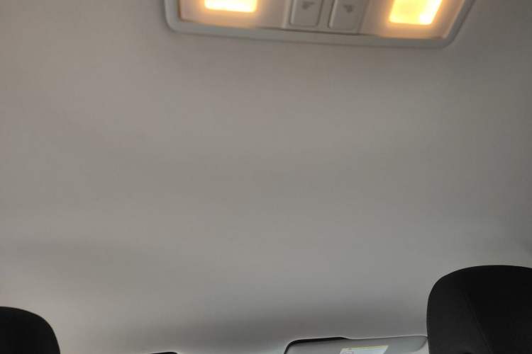 Used Volkswagen Lamando 2015 230TSI DSG Fashion Edition Headliner