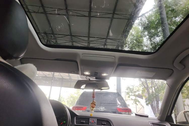 Used Volkswagen Lamando 2015 230TSI DSG Fashion Edition Headliner